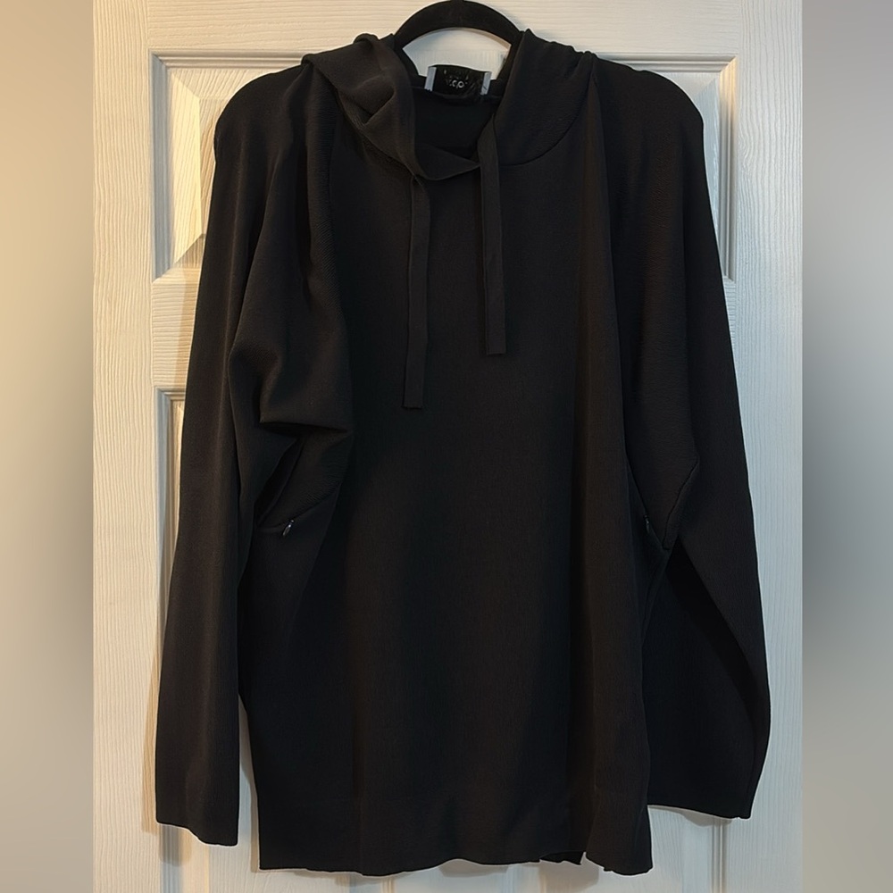 Legoe Heritage - Crepe Knit Hoodie